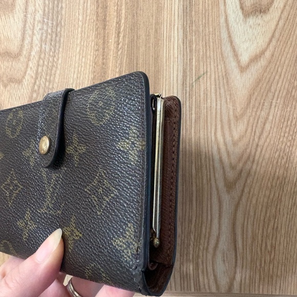 Auth Louis Vuitton monogram Kisslock wallet - Picture 4 of 14